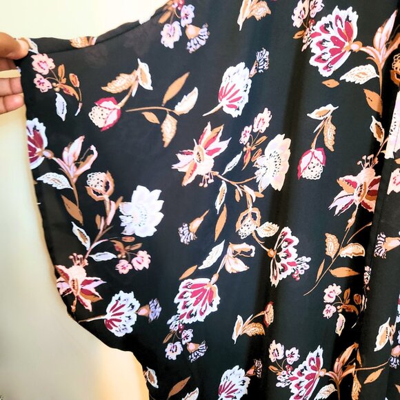 Maurices Black Floral Kimono | Whimsigoth & Boho | Size L/XL - Picture 4 of 7